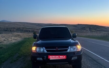 Mitsubishi Pajero III рестайлинг, 2000 год, 670 000 рублей, 2 фотография