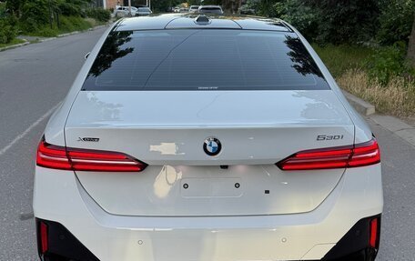 BMW 5 серия, 2023 год, 7 050 000 рублей, 7 фотография