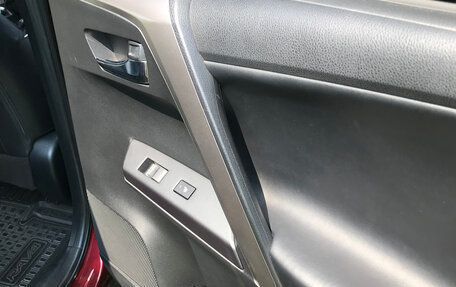 Toyota RAV4, 2017 год, 3 100 000 рублей, 14 фотография