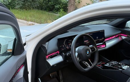 BMW 5 серия, 2023 год, 7 050 000 рублей, 9 фотография