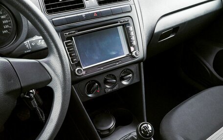 Volkswagen Polo VI (EU Market), 2013 год, 809 000 рублей, 9 фотография
