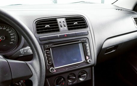 Volkswagen Polo VI (EU Market), 2013 год, 809 000 рублей, 11 фотография