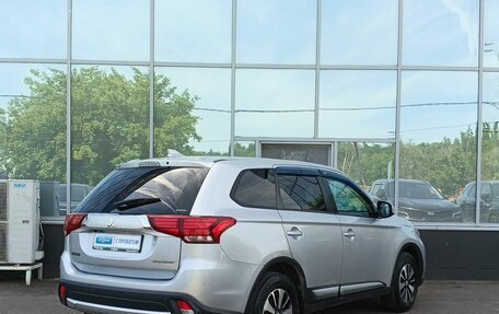 Mitsubishi Outlander III рестайлинг 3, 2017 год, 1 849 000 рублей, 5 фотография