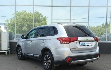 Mitsubishi Outlander III рестайлинг 3, 2017 год, 1 849 000 рублей, 7 фотография