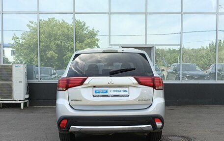 Mitsubishi Outlander III рестайлинг 3, 2017 год, 1 849 000 рублей, 6 фотография
