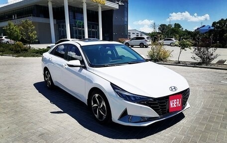 Hyundai Elantra, 2021 год, 2 150 000 рублей, 1 фотография