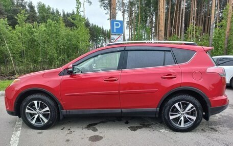 Toyota RAV4, 2017 год, 3 200 000 рублей, 6 фотография