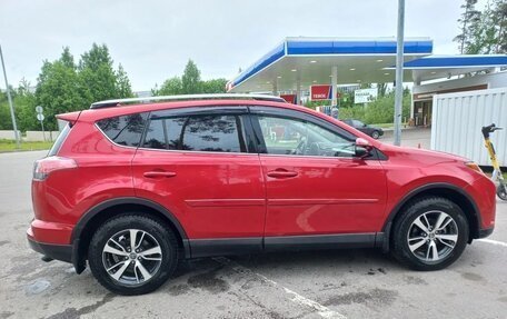 Toyota RAV4, 2017 год, 3 200 000 рублей, 9 фотография