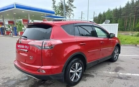 Toyota RAV4, 2017 год, 3 200 000 рублей, 5 фотография