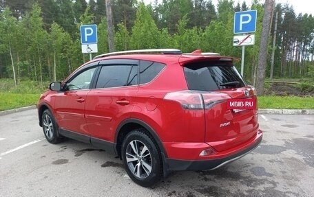 Toyota RAV4, 2017 год, 3 200 000 рублей, 4 фотография