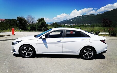 Hyundai Elantra, 2021 год, 2 150 000 рублей, 6 фотография