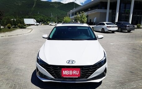 Hyundai Elantra, 2021 год, 2 150 000 рублей, 9 фотография