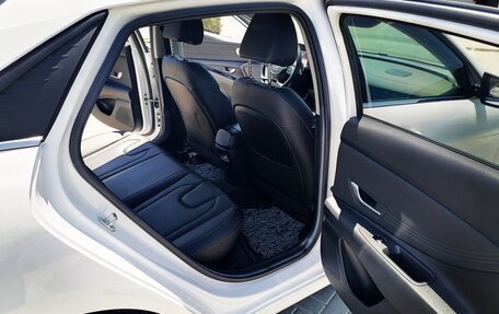 Hyundai Elantra, 2021 год, 2 150 000 рублей, 13 фотография