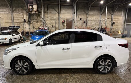 KIA Rio IV, 2017 год, 1 400 000 рублей, 2 фотография