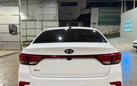 KIA Rio IV, 2017 год, 1 400 000 рублей, 4 фотография