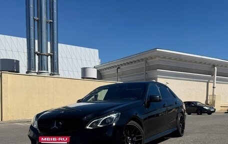 Mercedes-Benz E-Класс, 2015 год, 1 980 000 рублей, 4 фотография