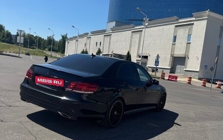 Mercedes-Benz E-Класс, 2015 год, 1 980 000 рублей, 8 фотография