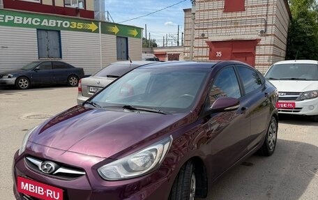 Hyundai Solaris II рестайлинг, 2011 год, 780 000 рублей, 1 фотография