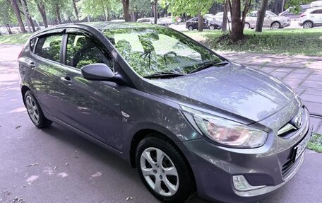 Hyundai Solaris II рестайлинг, 2012 год, 975 000 рублей, 5 фотография