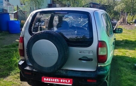 Chevrolet Niva I рестайлинг, 2003 год, 130 000 рублей, 3 фотография