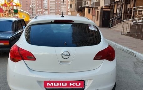 Opel Astra J, 2011 год, 555 000 рублей, 4 фотография