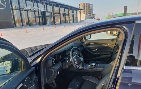Mercedes-Benz E-Класс, 2019 год, 4 285 000 рублей, 11 фотография