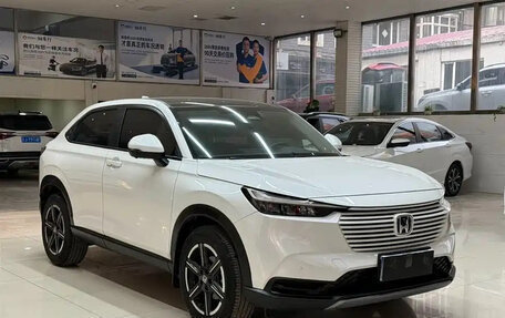 Honda Vezel, 2023 год, 1 885 000 рублей, 3 фотография