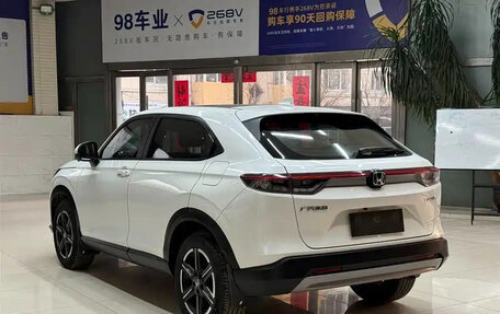 Honda Vezel, 2023 год, 1 885 000 рублей, 5 фотография