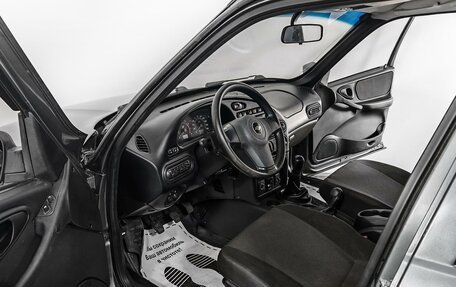 Chevrolet Niva I рестайлинг, 2011 год, 871 000 рублей, 5 фотография