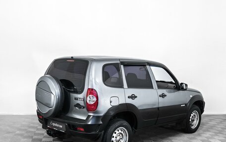 Chevrolet Niva I рестайлинг, 2011 год, 871 000 рублей, 3 фотография