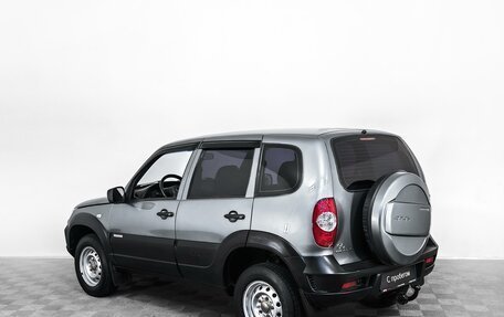 Chevrolet Niva I рестайлинг, 2011 год, 871 000 рублей, 4 фотография