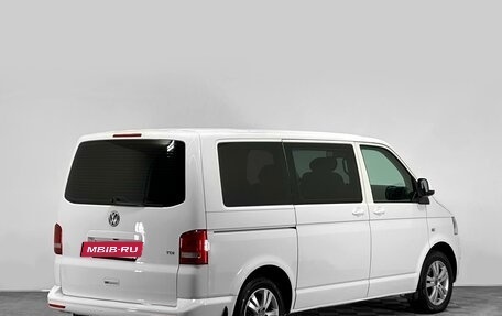 Volkswagen Caravelle T5, 2014 год, 2 905 000 рублей, 3 фотография