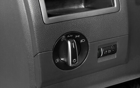Volkswagen Caravelle T5, 2014 год, 2 905 000 рублей, 12 фотография