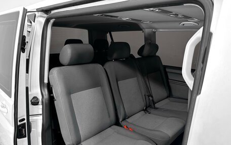 Volkswagen Caravelle T5, 2014 год, 2 905 000 рублей, 13 фотография