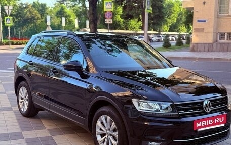 Volkswagen Tiguan II, 2019 год, 2 280 000 рублей, 7 фотография