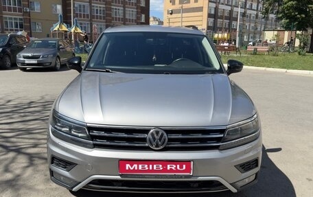 Volkswagen Tiguan II, 2018 год, 2 620 000 рублей, 1 фотография