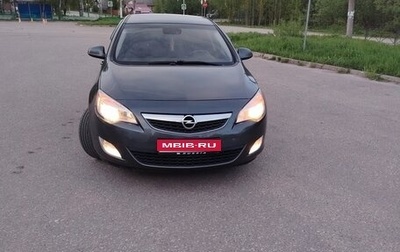 Opel Astra J, 2011 год, 650 000 рублей, 1 фотография