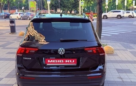 Volkswagen Tiguan II, 2019 год, 2 280 000 рублей, 8 фотография