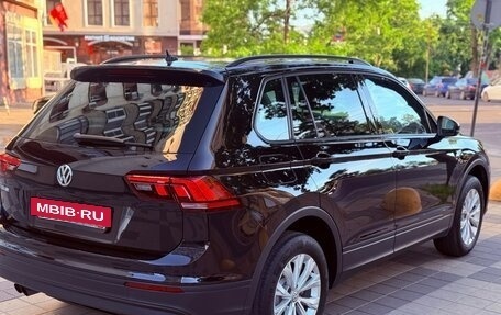 Volkswagen Tiguan II, 2019 год, 2 280 000 рублей, 11 фотография