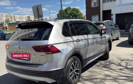 Volkswagen Tiguan II, 2018 год, 2 620 000 рублей, 4 фотография