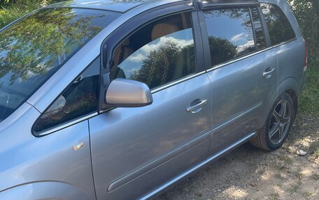 Opel Zafira B, 2011 год, 700 000 рублей, 5 фотография