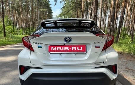 Toyota C-HR I рестайлинг, 2020 год, 2 440 000 рублей, 5 фотография