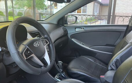 Hyundai Solaris II рестайлинг, 2016 год, 950 000 рублей, 5 фотография