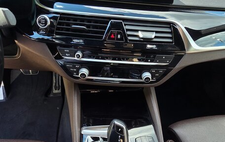 BMW 6 серия, 2018 год, 4 000 000 рублей, 4 фотография