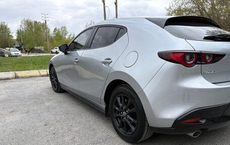 Mazda 3, 2022 год, 1 600 000 рублей, 6 фотография
