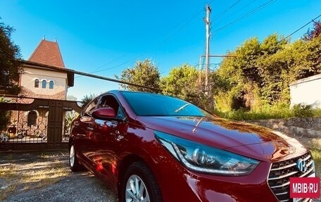 Hyundai Solaris II рестайлинг, 2017 год, 1 300 000 рублей, 2 фотография