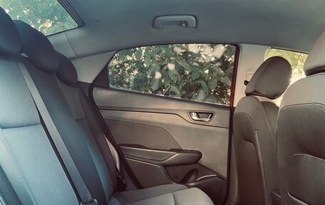Hyundai Solaris II рестайлинг, 2017 год, 1 300 000 рублей, 6 фотография