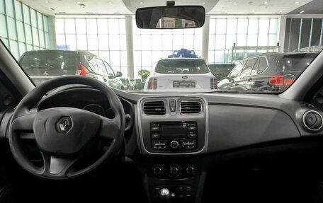 Renault Logan II, 2014 год, 650 000 рублей, 18 фотография
