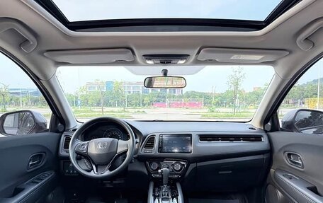 Honda Vezel, 2022 год, 1 274 000 рублей, 9 фотография