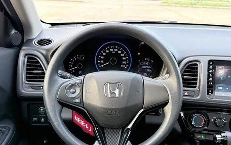 Honda Vezel, 2022 год, 1 274 000 рублей, 10 фотография